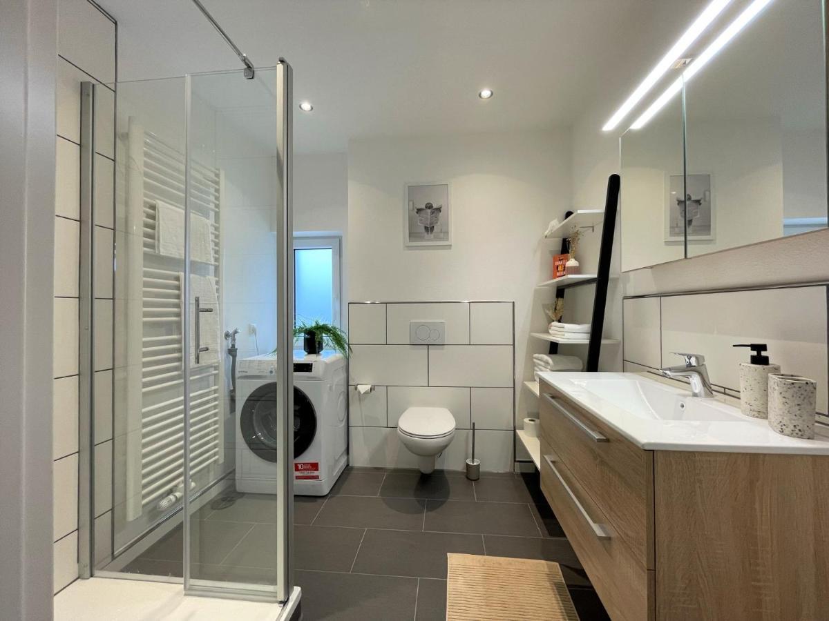 Bunter Hund Apartments - Zentrales Apartment, Parkplatz, Wintergarten, Kinderzimmer Ротенбург-на-Таубере Экстерьер фото