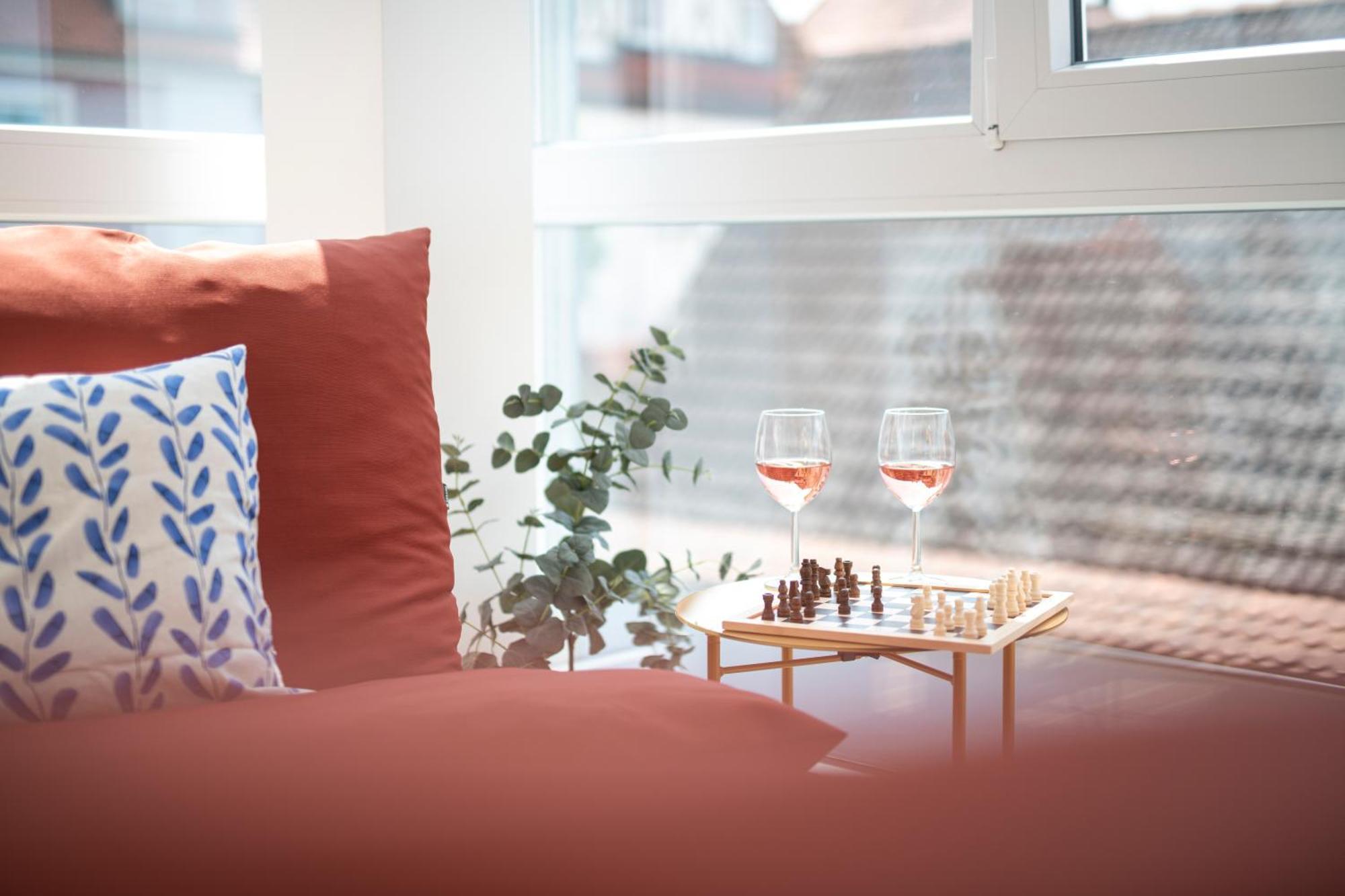 Bunter Hund Apartments - Zentrales Apartment, Parkplatz, Wintergarten, Kinderzimmer Ротенбург-на-Таубере Экстерьер фото