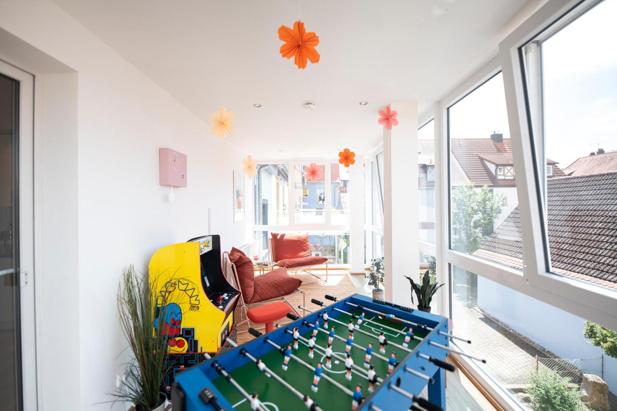 Bunter Hund Apartments - Zentrales Apartment, Parkplatz, Wintergarten, Kinderzimmer Ротенбург-на-Таубере Экстерьер фото